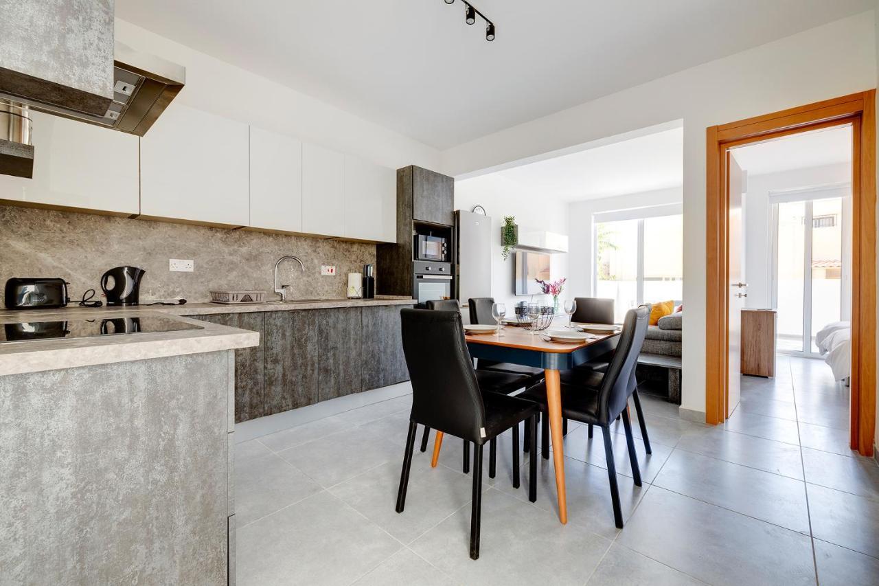 Central Sliema 3-Bedroom Retreat Exterior photo
