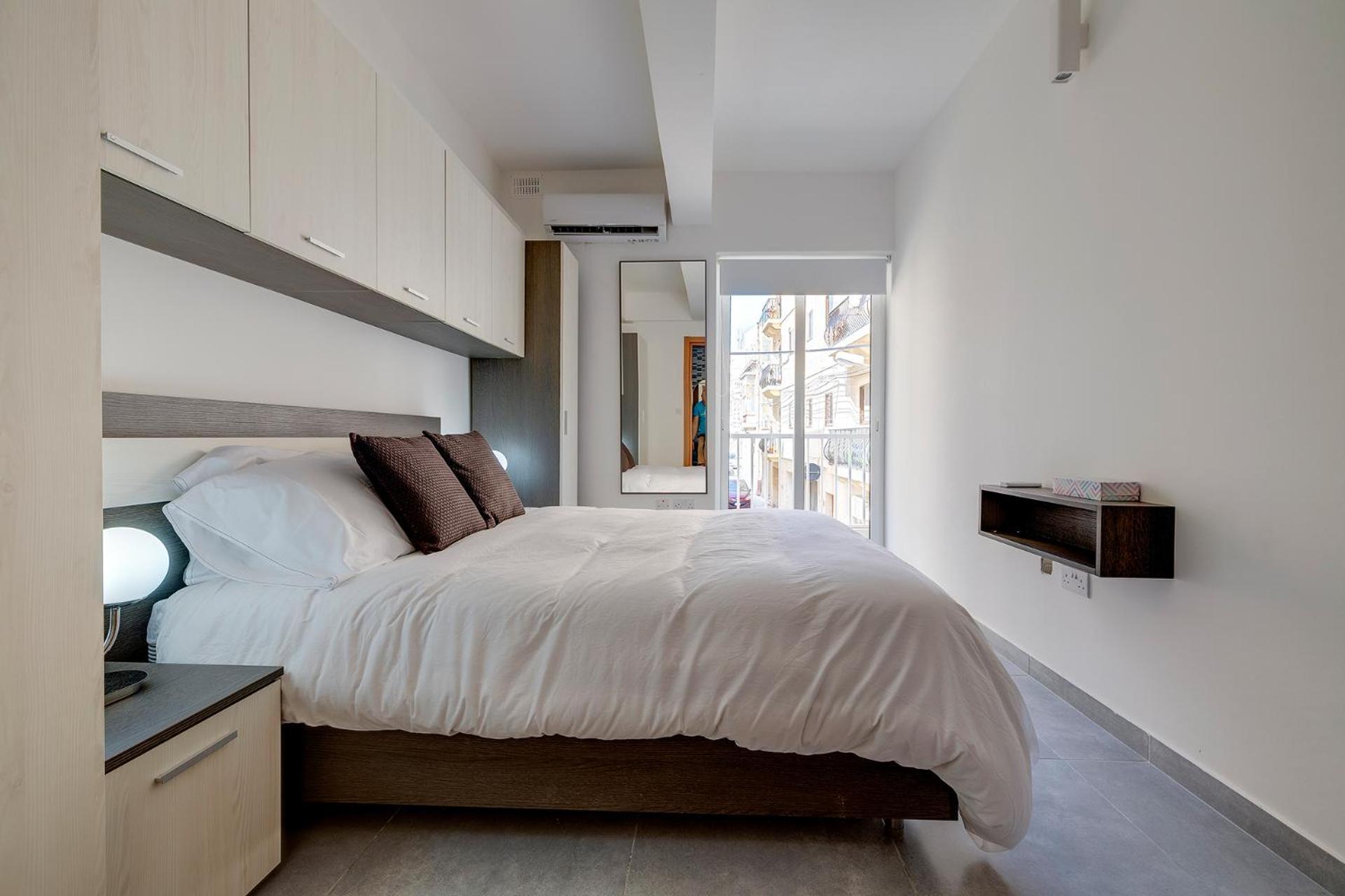 Central Sliema 3-Bedroom Retreat Exterior photo